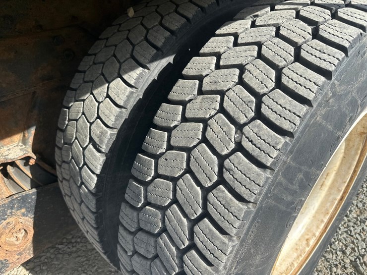 1997-cummins-m11-image-57