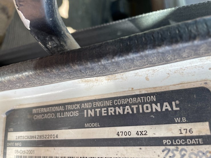 2002-international-4700-image-45