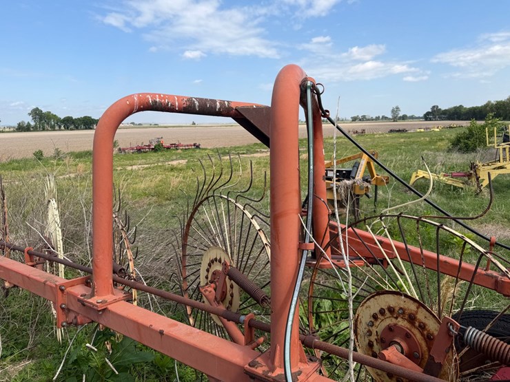 #46931-•-rossi-rt79-hay-rake-image-20