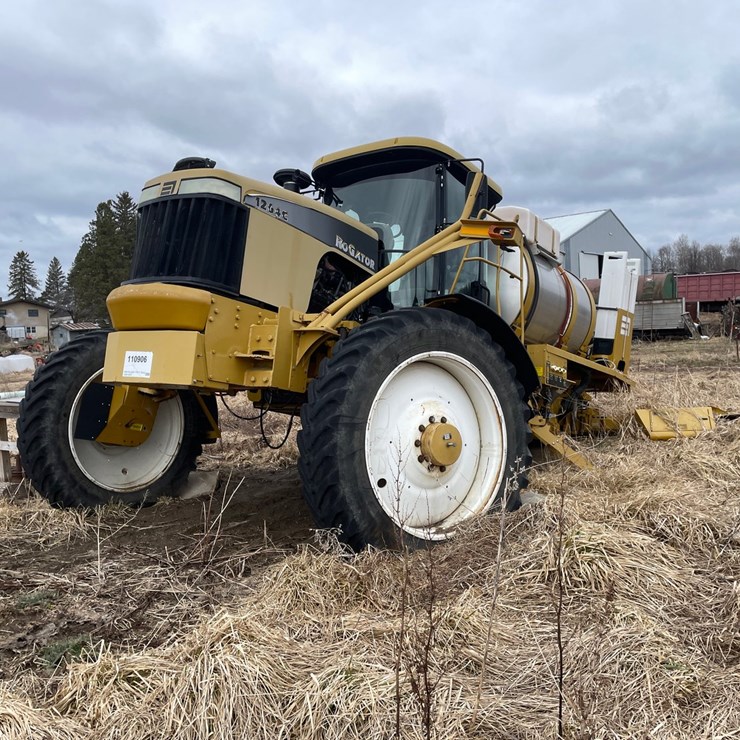 #5515 • AGCO Rogator U1264C Ag Chem Sprayer