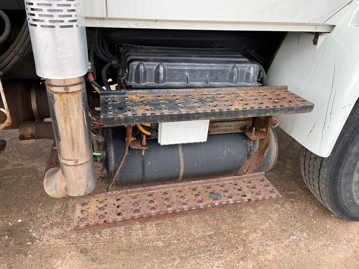 2012-international-durastar-4400-image-47