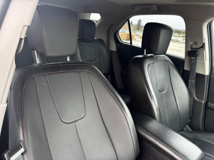 2017-chevrolet-equinox-image-46