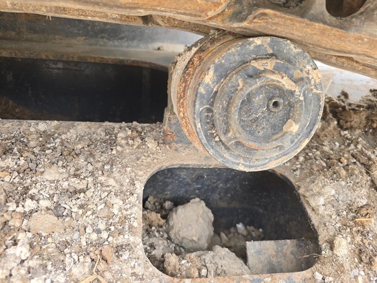 2013-deere-160g-lc-image-74