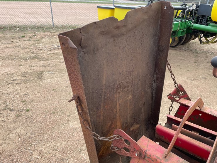 new-holland-68-image-21