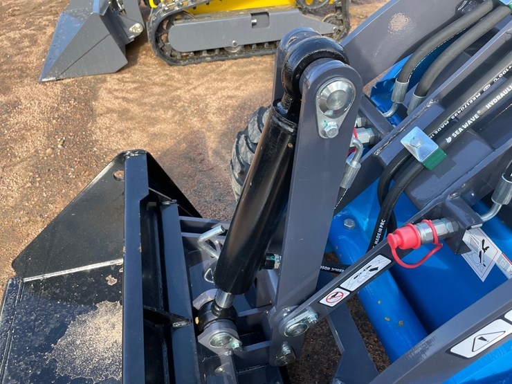 #1159-•-agt-mx-mrw14-wheeled-stand-on-mini-skid-steer-image-8