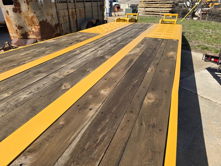 #22622-•-20'-tag-equipment-trailer-image-28