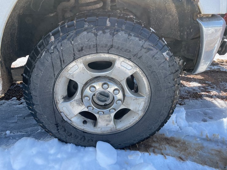 2011-ford-f350-image-30