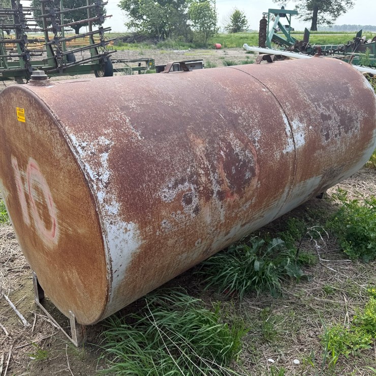 #46922 • ~550gal Fuel Tank