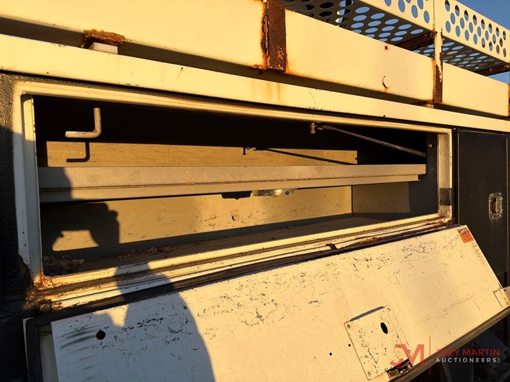 2008-international-7400-image-13