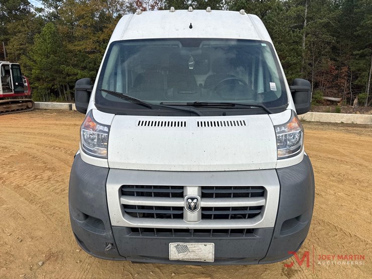 2014-dodge-2500-image-5