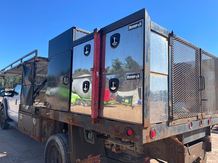 2012-ford-f550-image-26