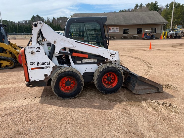 2014-bobcat-s590-image-5