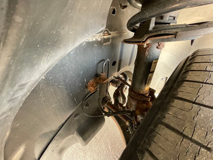 2011-chevrolet-equinox-image-12