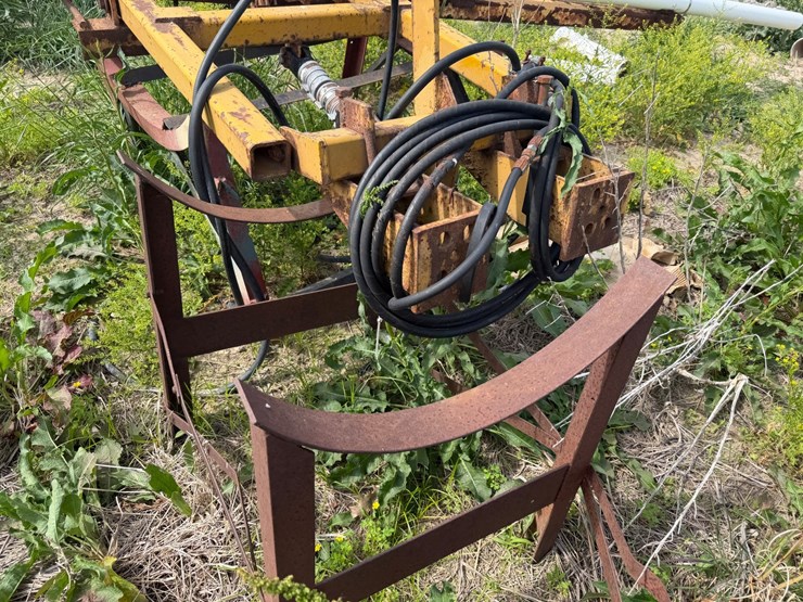 #46925-•-(2)-fuel-tank-stands-image-10