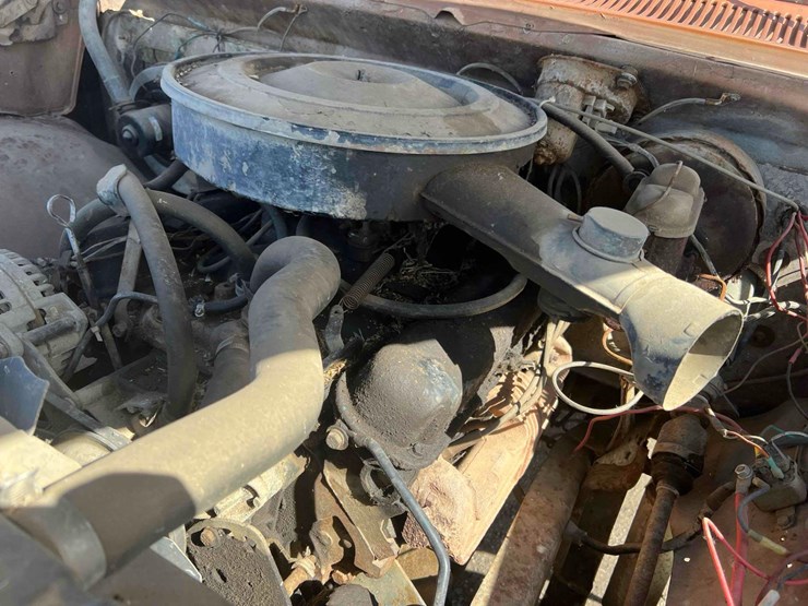 1977-dodge-power-wagon-image-11