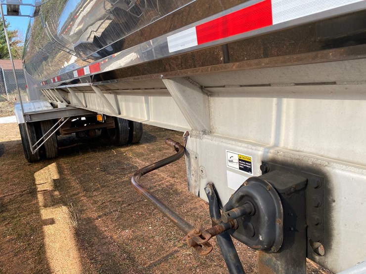 1992-walker-tanker-image-4