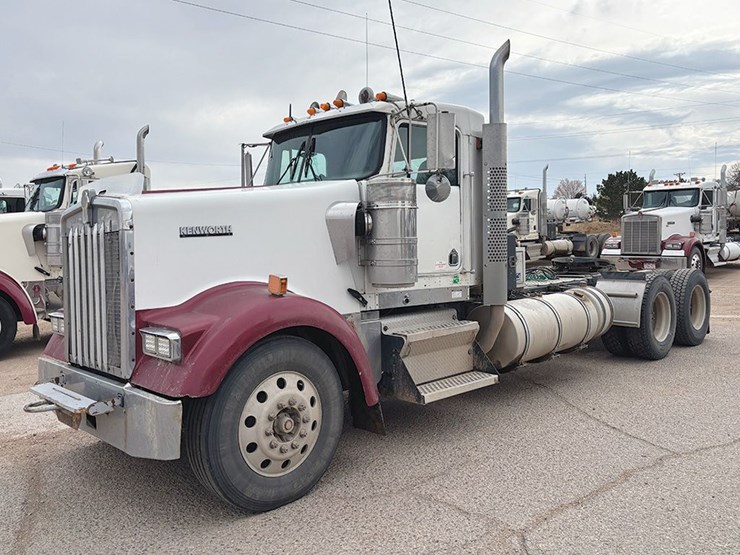 1999-kenworth-w900l-image-1