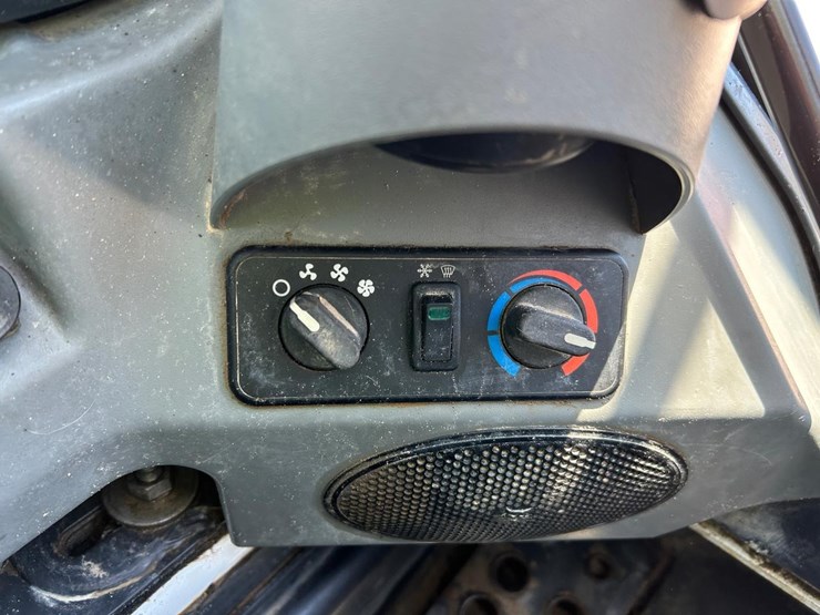 2019-bobcat-t595-image-29