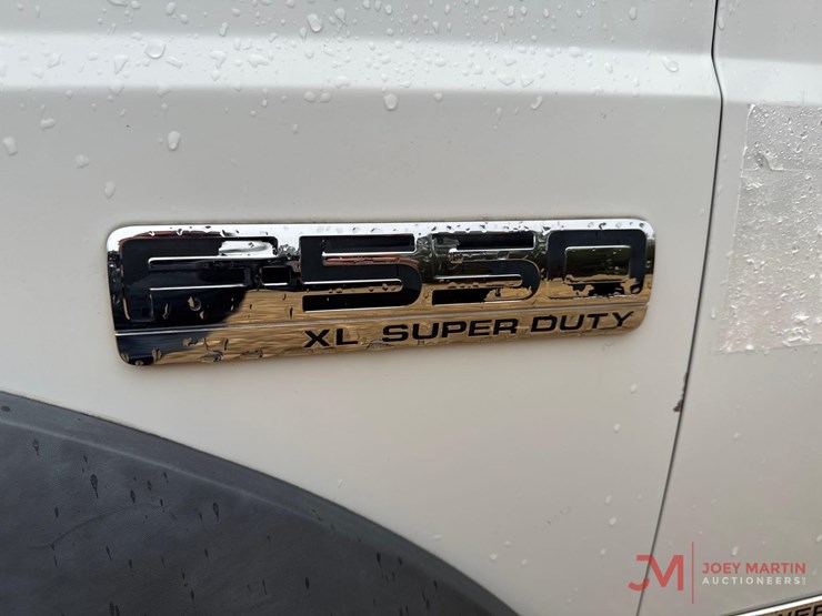 2005-ford-f550-xl-image-5