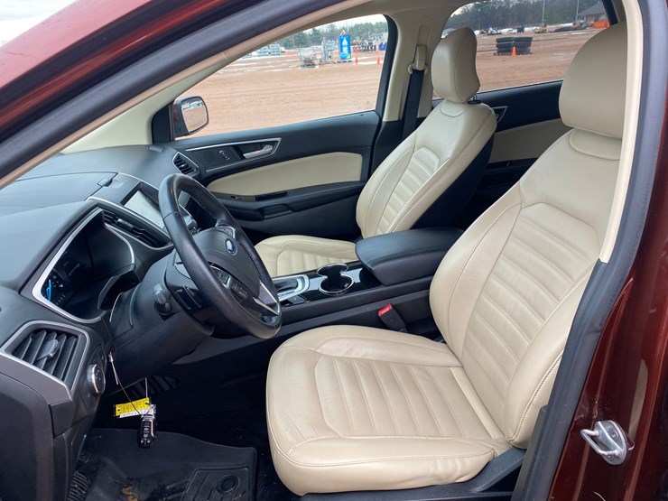 2015-ford-edge-sel-image-29