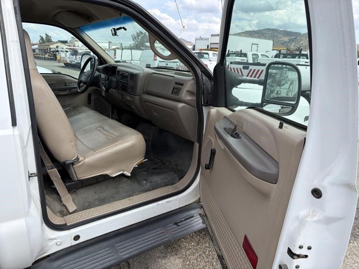2002-ford-f350-image-9