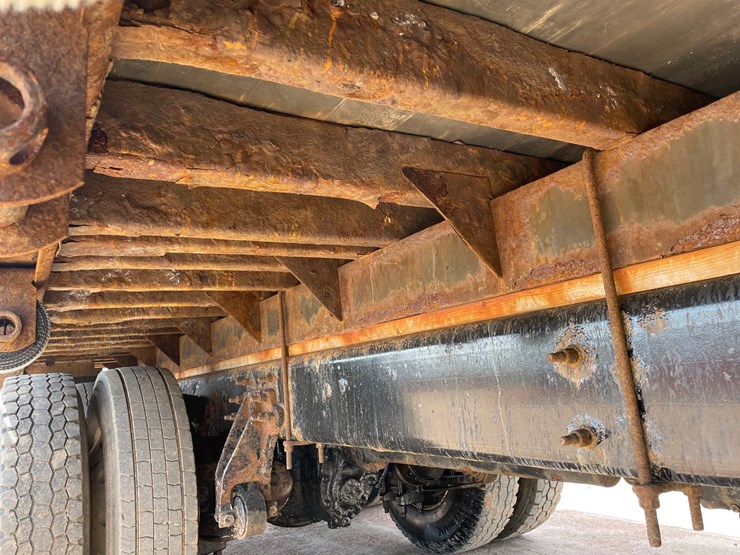 2016-international-durastar-4400-image-24