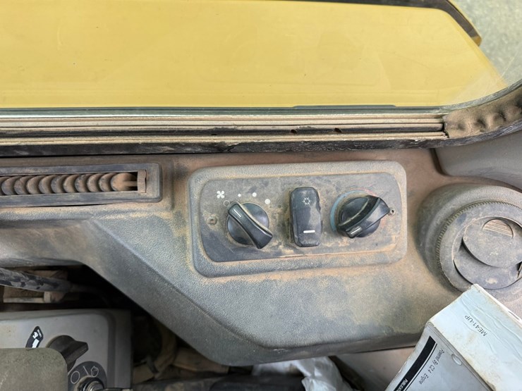 caterpillar-304e2-cr-image-43