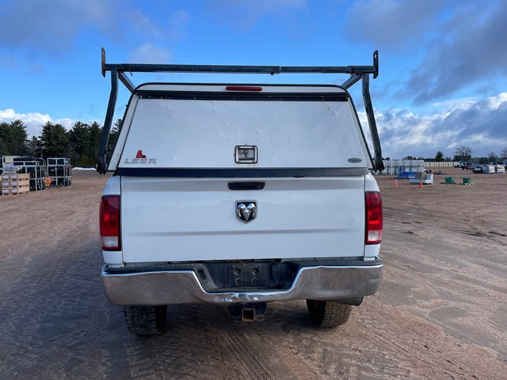 2014-dodge-ram-3500-image-4