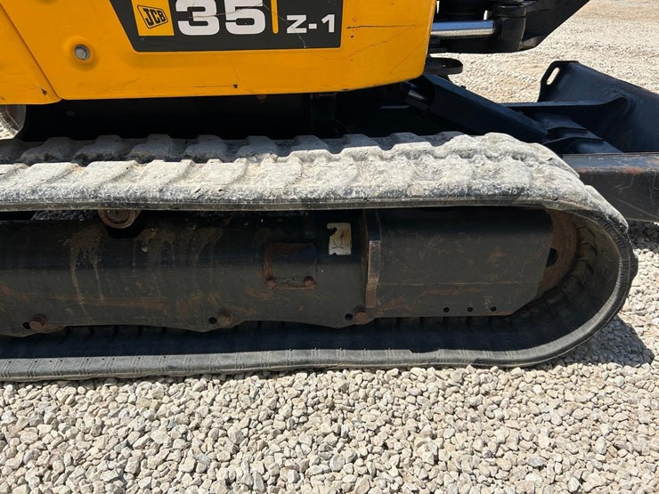 2021-jcb-35z-1-image-13