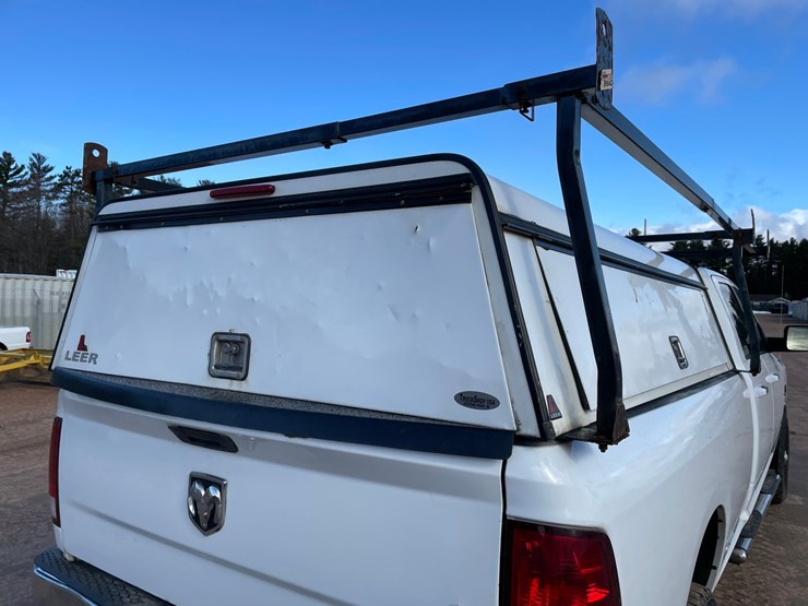 2014-dodge-ram-3500-image-19