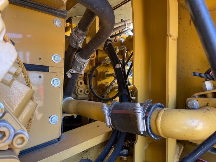 caterpillar-324e-image-55