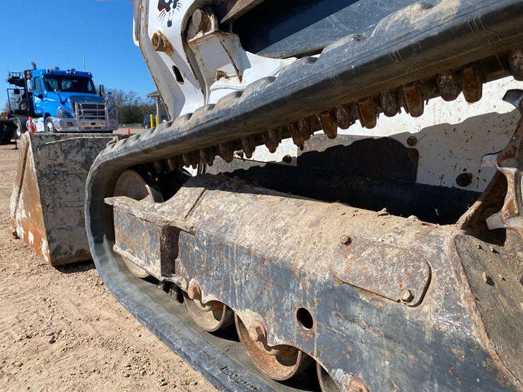 2018-bobcat-t595-image-21