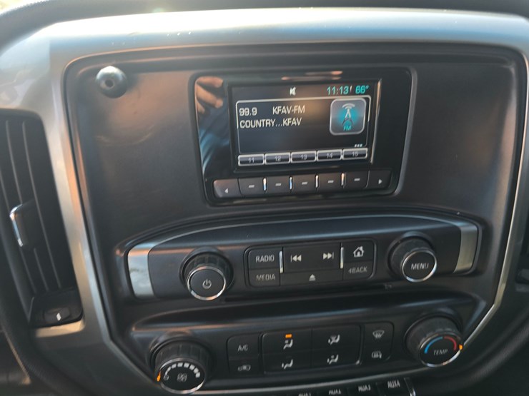 2015-chevrolet-silverado-3500-image-35