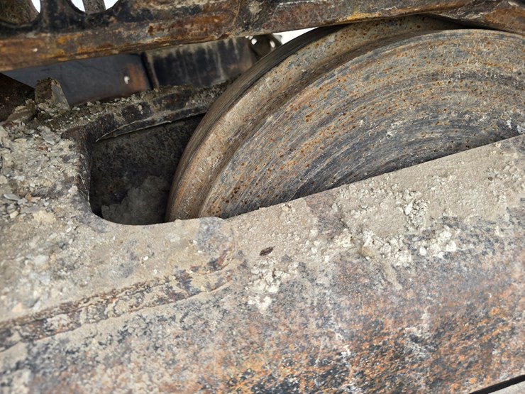 2014-deere-160g-lc-image-52