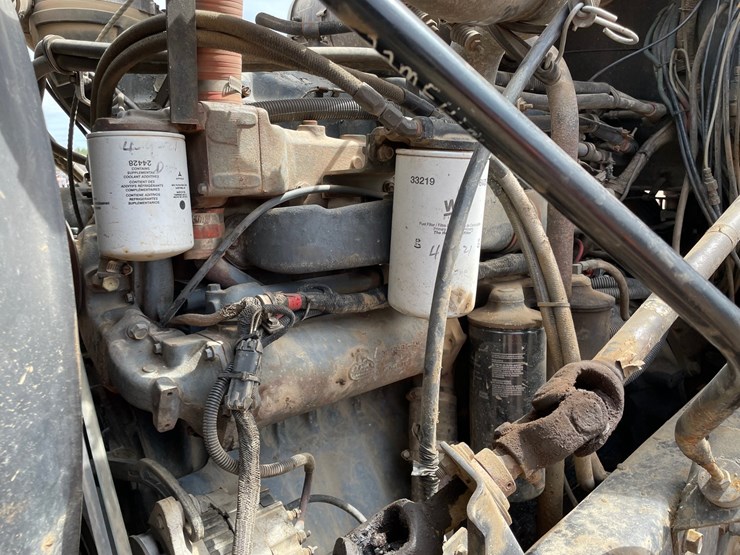 1995-mack-cl713-image-45