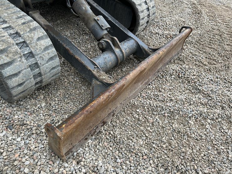 2019-case-cx57c-image-10