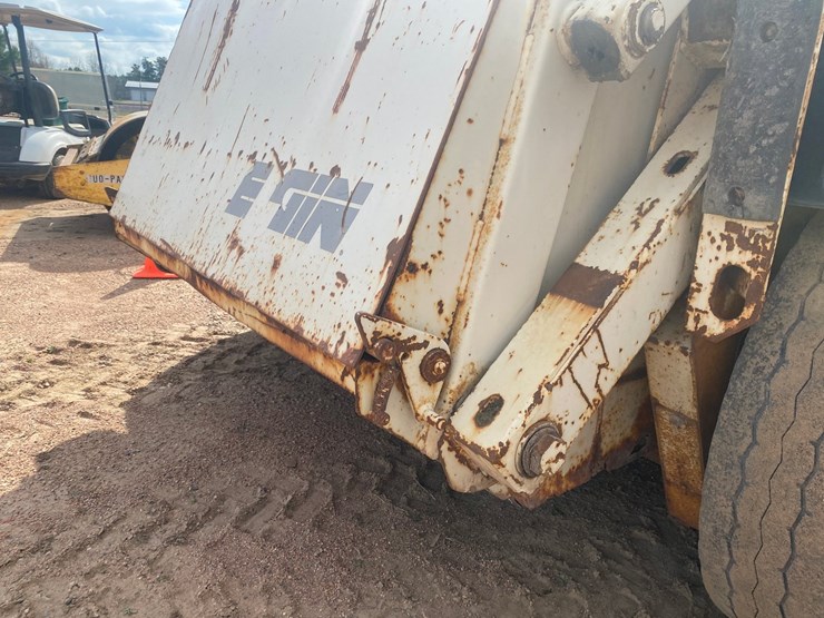 elgin-pelican-s-image-12