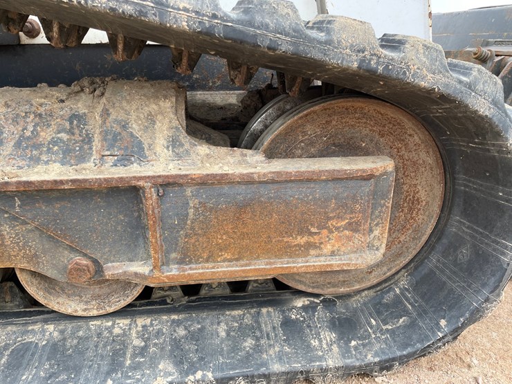 2016-bobcat-t770-image-22