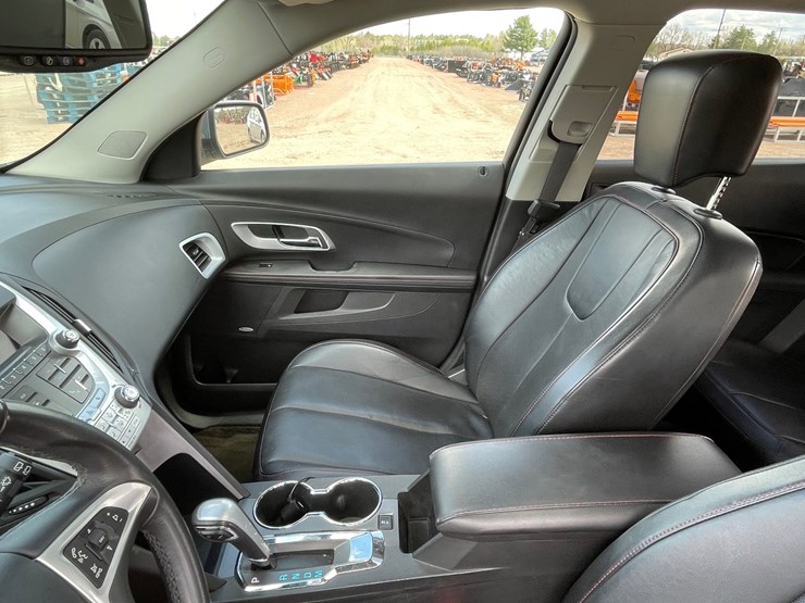 2011-chevrolet-equinox-image-30