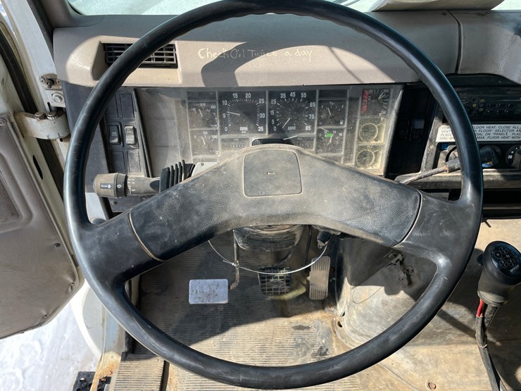 1999-international-4900-image-30