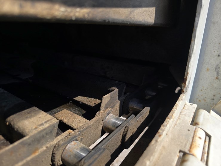 2000-red-river-live-bottom-image-60