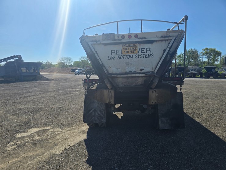 2000-red-river-live-bottom-image-16