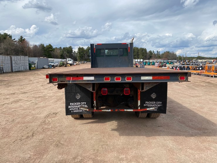 2003-international-7400-image-4