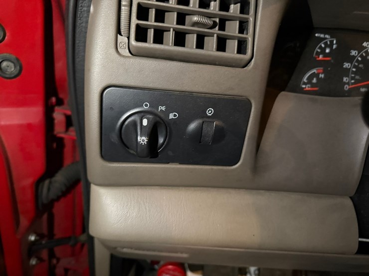 2001-ford-f350-image-51