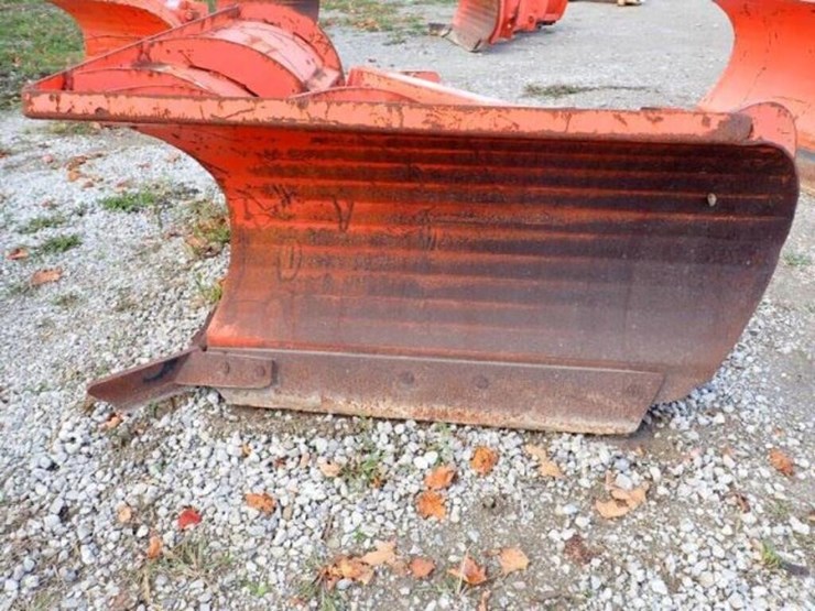 hla-5-ft-v-plow-image-13