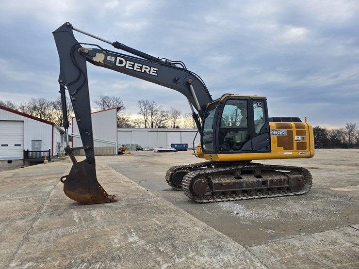 2014-deere-160g-lc-image-4