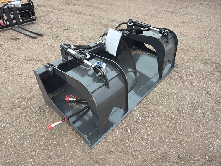 unused-2026-wolverine-gb-11-72w-skid-steer-grapple-bucket-attachment-image-2
