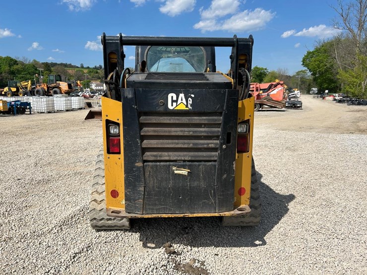 2017-caterpillar-259d-image-3