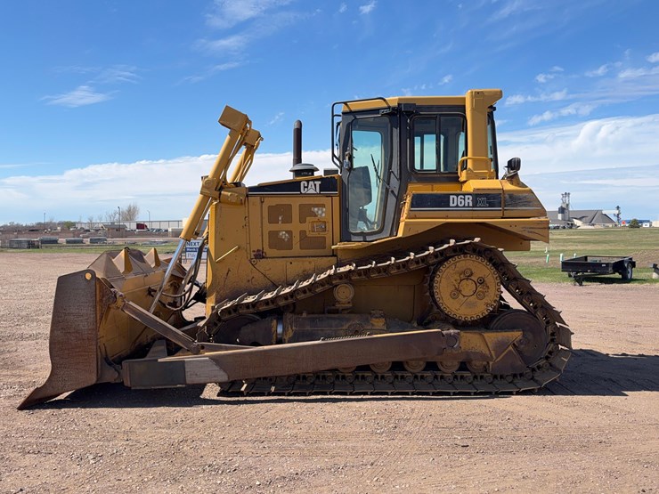 1998-caterpillar-d6r-xl-image-8