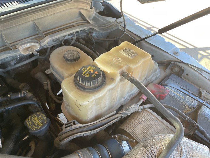 2012-ford-f550-image-36